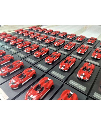 (預訂 Pre-order) LCD McLaren 1/64 ELVA (Diecast car model) Red