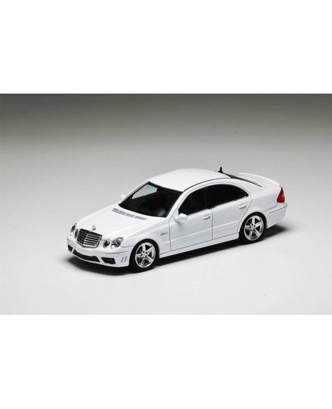 (預訂 Pre-order) MK MODEL 1/64 Mercedes-Benz E63 W211 (Diecast car model) White (Limited to 599pcs)