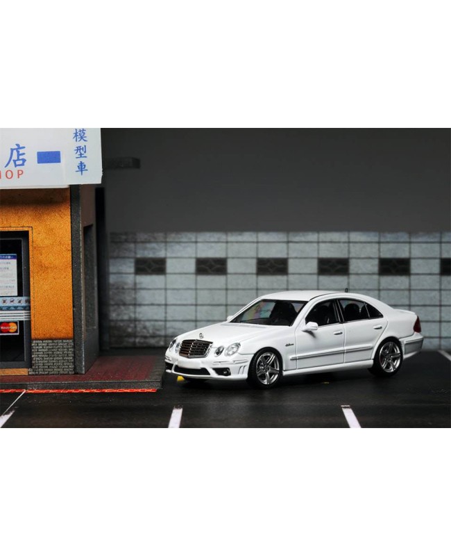 (預訂 Pre-order) MK MODEL 1/64 Mercedes-Benz E63 W211 (Diecast car model) White (Limited to 599pcs)