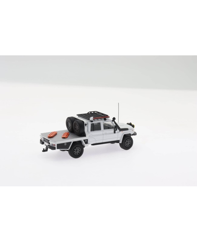 (預訂 Pre-order) Autobots Models 1:64 Land Cruiser LC79 Single Cabin Pickup (Diecast car model) 限量300台 White