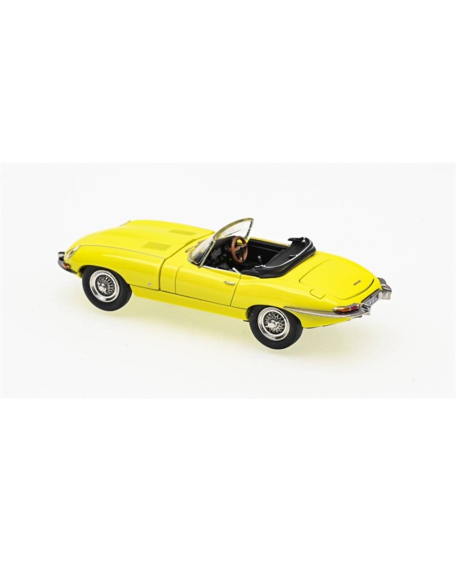 (預訂 Pre-order) GFCC 1/64 1961 Jaguar E-Type convertible (Diecast car model) Yellow