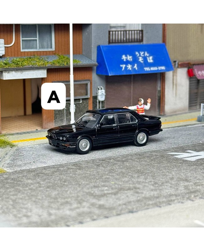 (預訂 Pre-order) KING MODEL 1/64 M5 E28 first generation five series (Diecast car model) Black (限量999台)